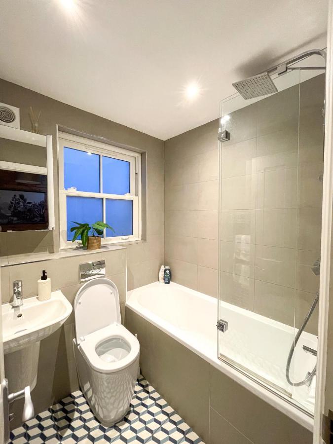 Stunning Brighton Seaside 2-Bedroom Townhouse With Patio, Sleeps 6 Экстерьер фото