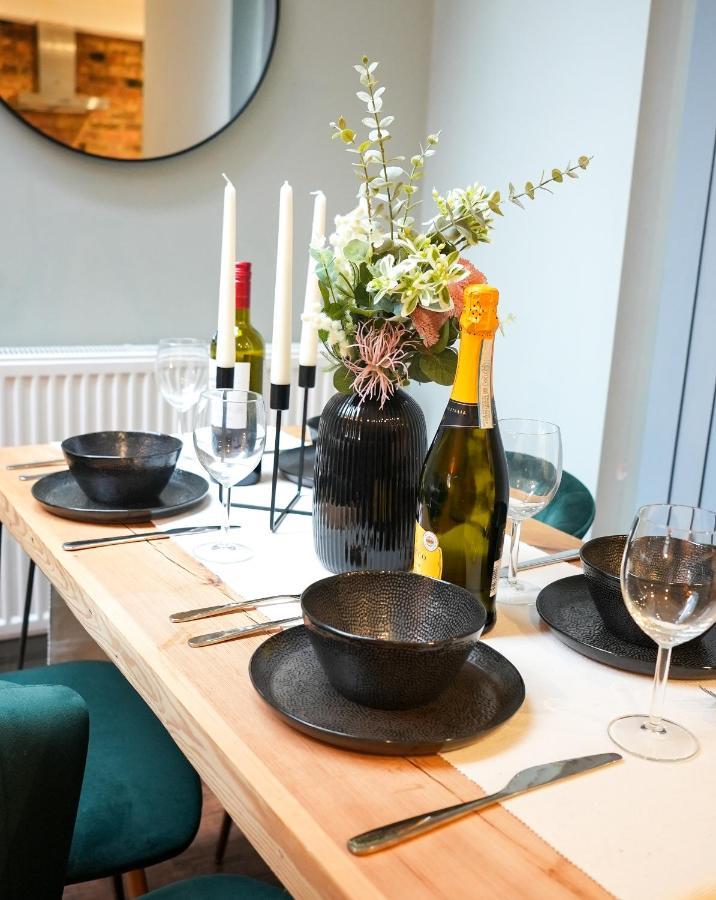 Stunning Brighton Seaside 2-Bedroom Townhouse With Patio, Sleeps 6 Экстерьер фото